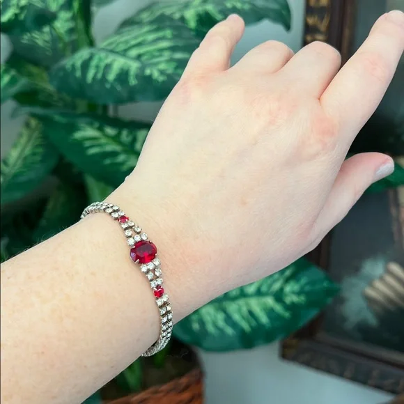 VTG Art Deco Style LIND Silver Plated Ruby Red Clear Rhinestone Tennis Bracelet - Picture 10 of 11